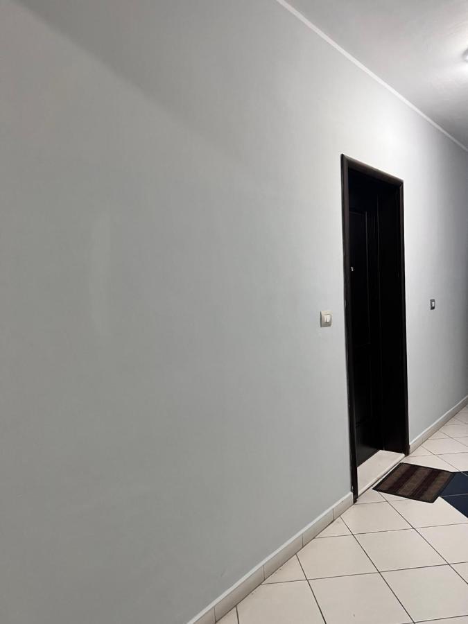 Apartament Comfy Apartament Wlora Zewnętrze zdjęcie